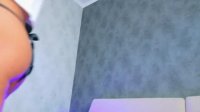 OnlyForYou_ Chat XXX live