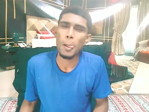 XXX chat uživo modela IndianThuggin