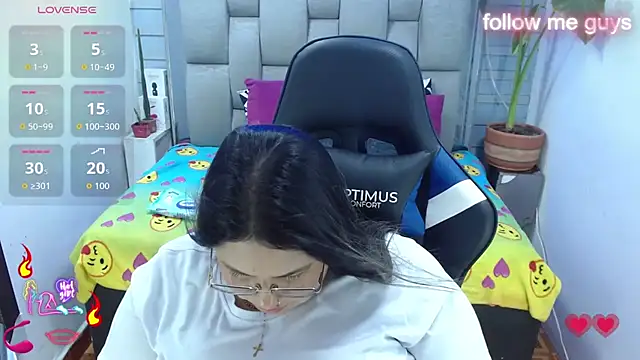 Czat XXX na żywo – evelin_zaens