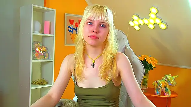 HannahHollis XXX чат на живо