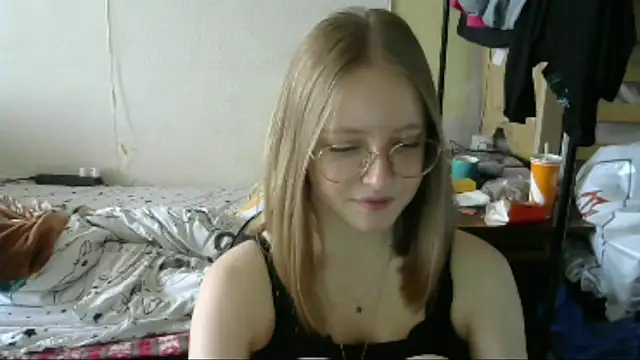Czat XXX na żywo – WinifredLunney