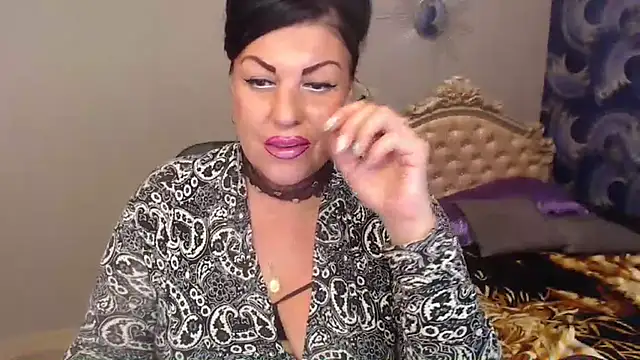 Chatroom XXX en direct de LadyMargoFontana