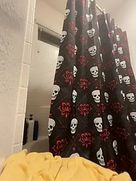 luvmesumscorpio661's Webcam Show