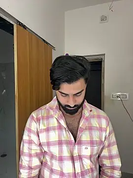 Chat +18 de Royalboy_03 ao vivo