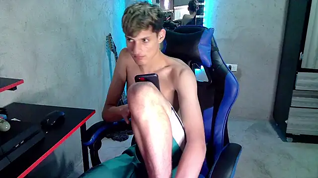 Chatroom XXX en direct de Pablito_Junior11