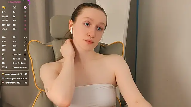 mowalova Chat XXX in diretta