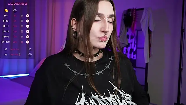 Онлайн чат XXX Alice_Goth