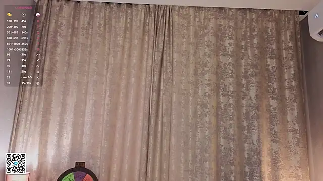 DonaDeboreのライブXXXチャット