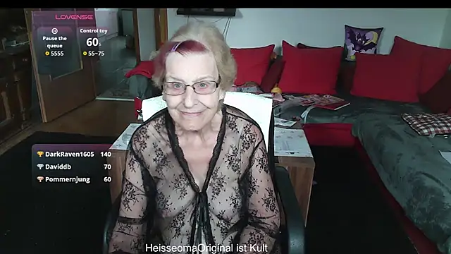 HeisseomaOriginal Adlı Modelin Canlı XXX Sohbeti