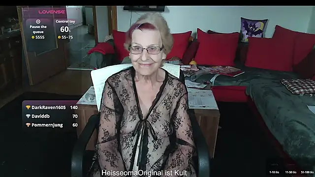 HeisseomaOriginal's Live XXX Chat