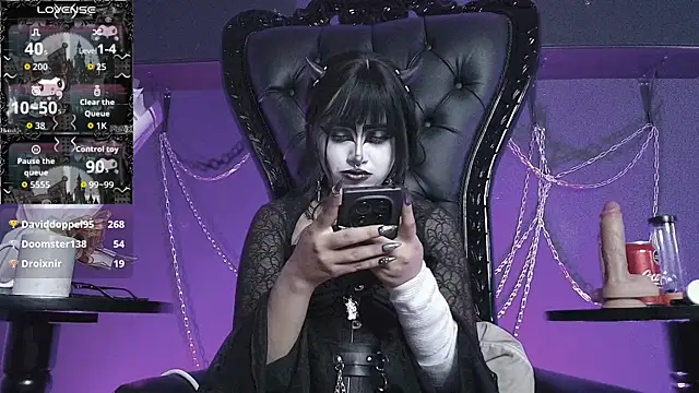 Chatroom XXX en direct de Navier__
