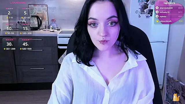 XXX chat uživo modela miura_moon