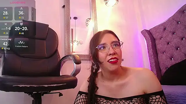 Amara_Davis1のライブXXXチャット