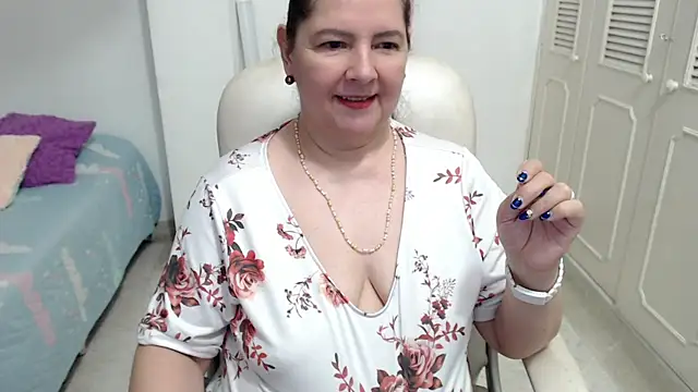 XXX chat uživo modela leonela_69