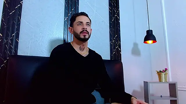 Erick_Wall Live XXX Chat