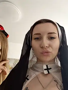 caressyourself Chat XXX in diretta