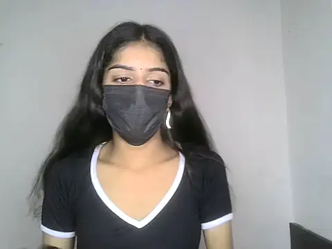 SASSY__BABY_ Adlı Modelin Canlı XXX Sohbeti