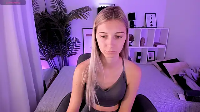 XXX chat uživo modela LauraPurr