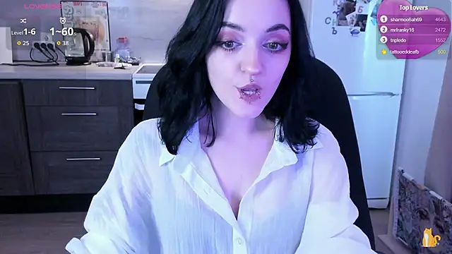 XXX chat uživo modela miura_moon