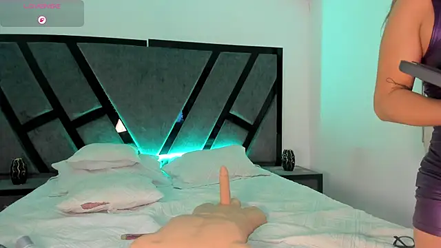 XXX chat uživo modela CamilaPreston
