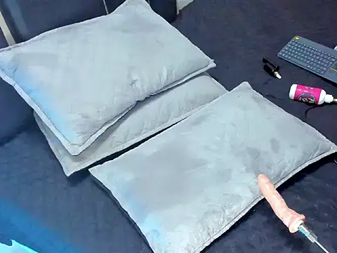 JustinOrtiz_'s Live XXX Chat