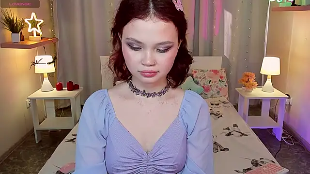 EmilyChaves 即時 XXX 聊天