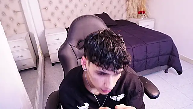 JhoanLeandro's Live XXX Chat