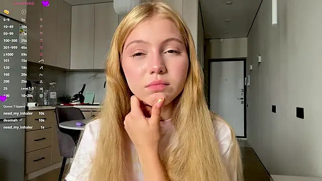 AlberthaBudd live XXX chat