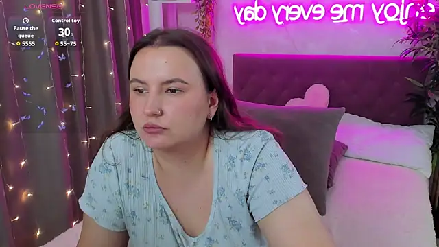 Chat +18 de FeralPeach ao vivo