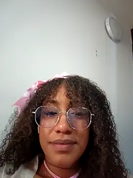 Chat +18 de mia_rouxx1 ao vivo