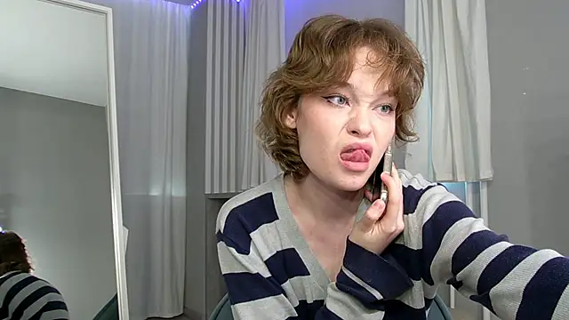Kellybbface 现场XXX聊天
