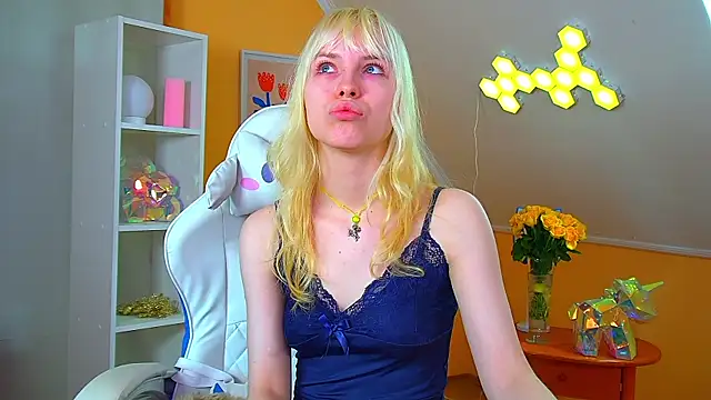 HannahHollis' Live XXX Chat
