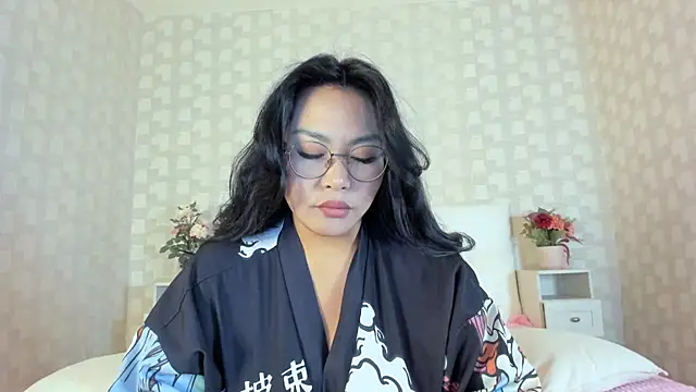 NatsumiHunのライブXXXチャット