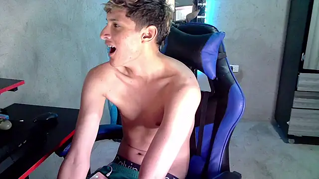 Pablito_Junior11 Live XXX-Chat