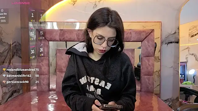 צ'אט XXX בשידור חי של Madison08_ch