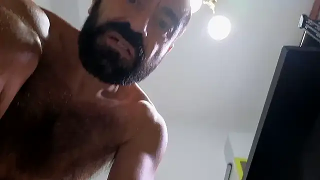 hairycerberus: онлайн-секс-чат