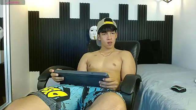 Chat XXX ao vivo de ren_storm