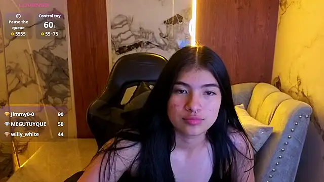 Chat +18 de alesia_v_v ao vivo