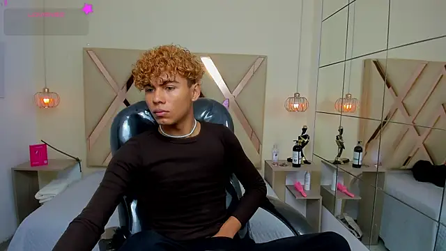 Anyelo_Twink Live XXX-Chat