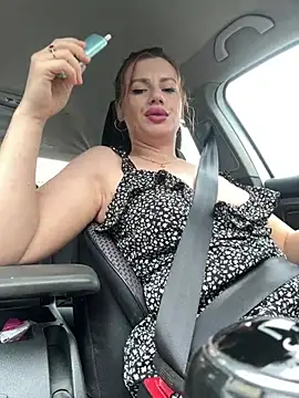 MayaMR Adlı Modelin Canlı XXX Sohbeti