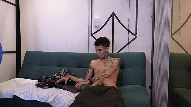 Paulo_527 Chat XXX live