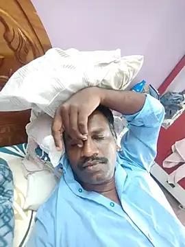 Paramkeerthi 现场XXX聊天