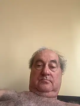 csikar Chat XXX live