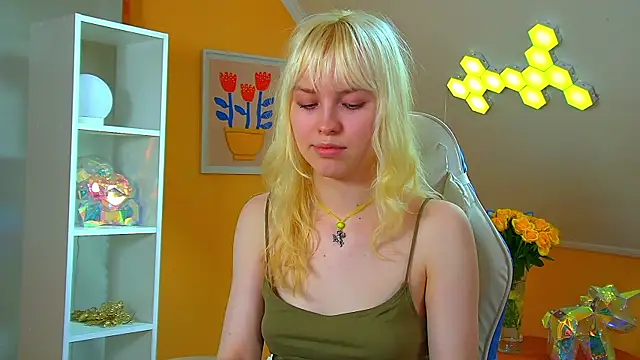 HannahHollis Adlı Modelin Canlı XXX Sohbeti