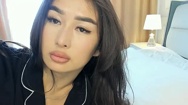 Chat XXX en directo de SayokoMia_S