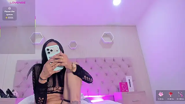 Czat XXX na żywo – IzzyHiltton_
