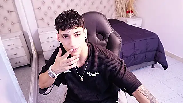 Chatroom XXX en direct de JhoanLeandro