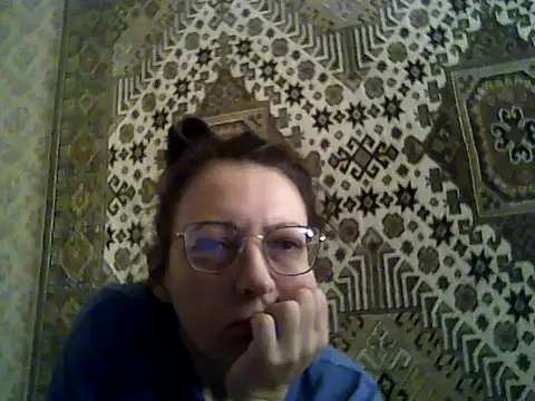 FayInessaKiss' Live XXX Chat