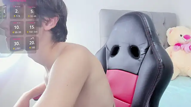 Luke_addams06's Live Chat Room