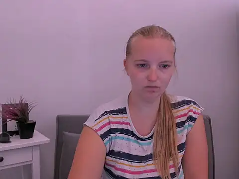 RoseTeacherX Chat XXX in diretta